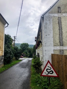 Tohle není Kentucky or Mountains, Snakes, a Church and Signs to Follow in Osvinov, CZ